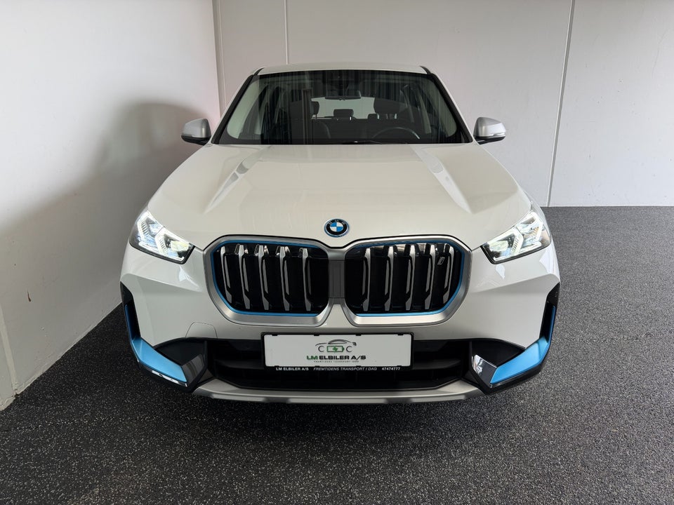BMW iX1 xDrive30 X-Line 5d