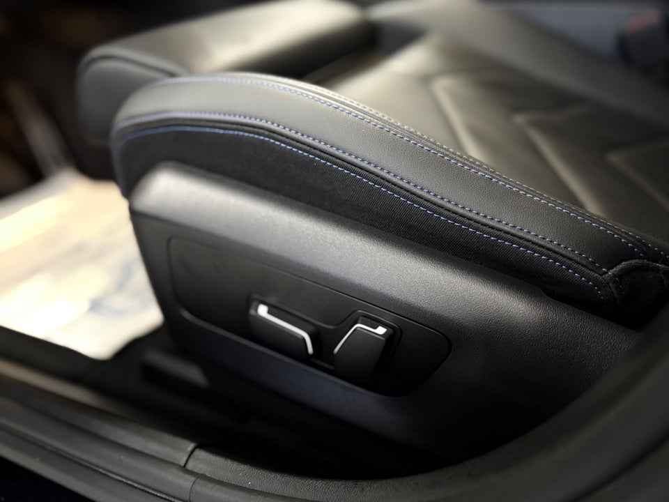 BMW i5 eDrive40 M-Sport 4d