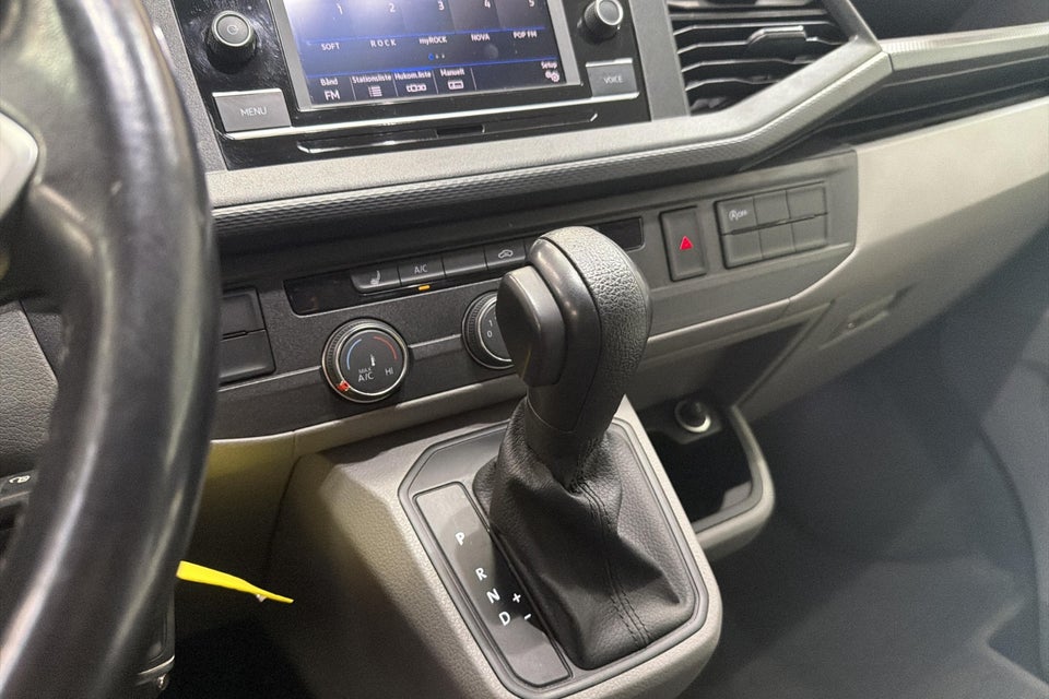 VW Transporter 2,0 TDi 150 Kassevogn DSG kort