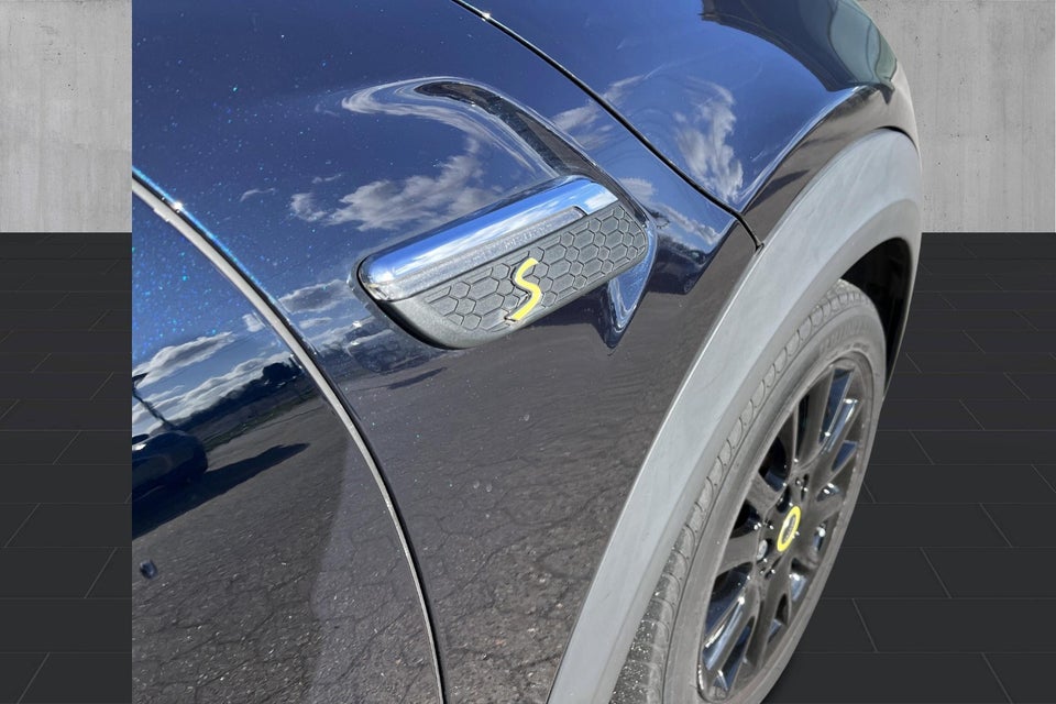 MINI Cooper SE Classic Trim 3d