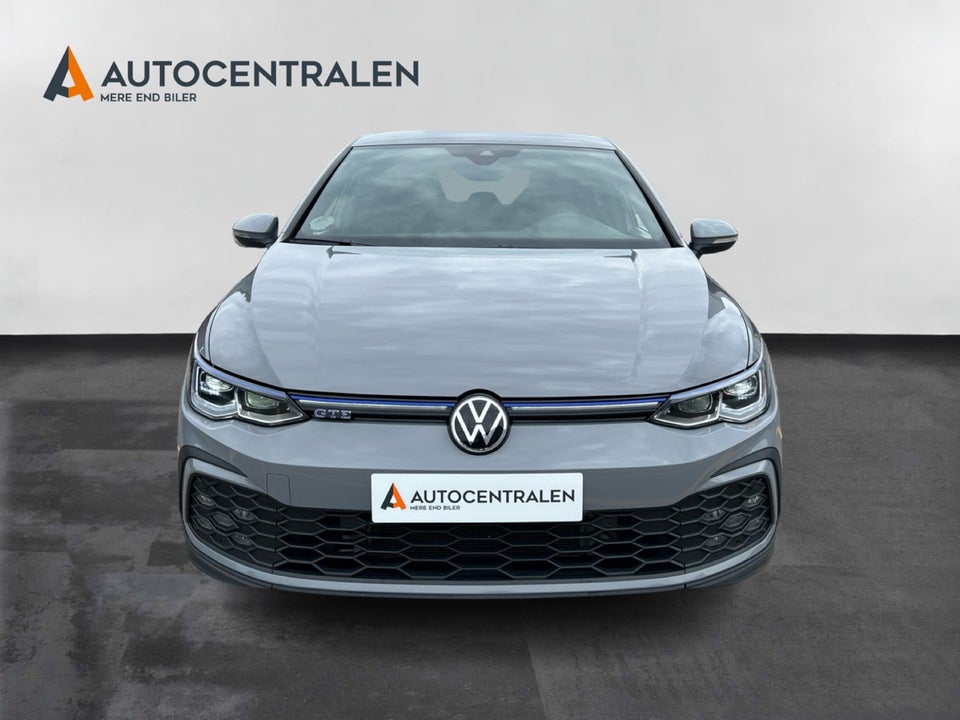 VW Golf VIII 1,4 GTE DSG 5d