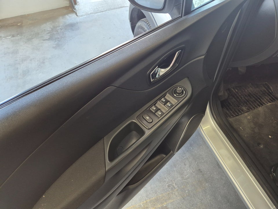 Renault Captur 0,9 TCe 90 Authentique 5d