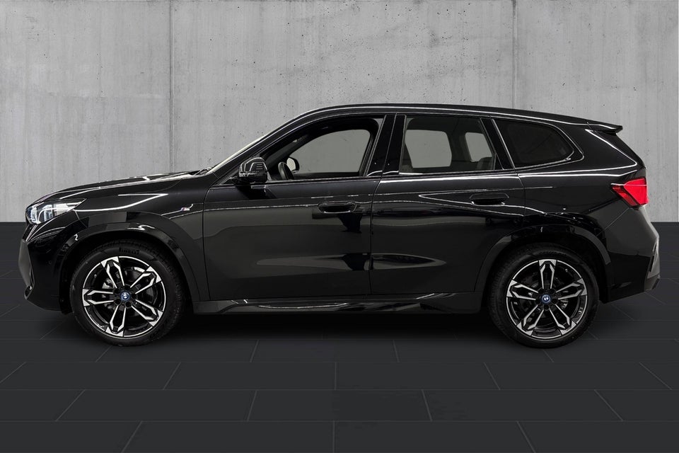 BMW iX1 eDrive20 M-Sport 5d