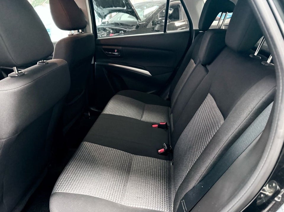 Suzuki S-Cross 1,4 mHybrid Active 5d