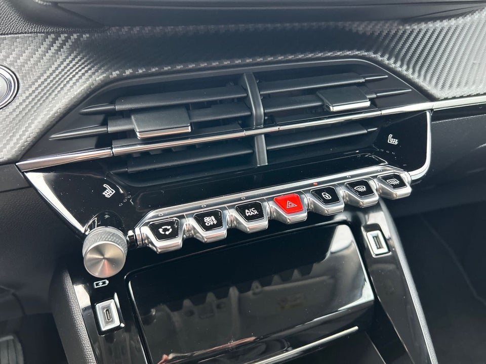 Peugeot 208 1,2 PureTech 100 Allure 5d