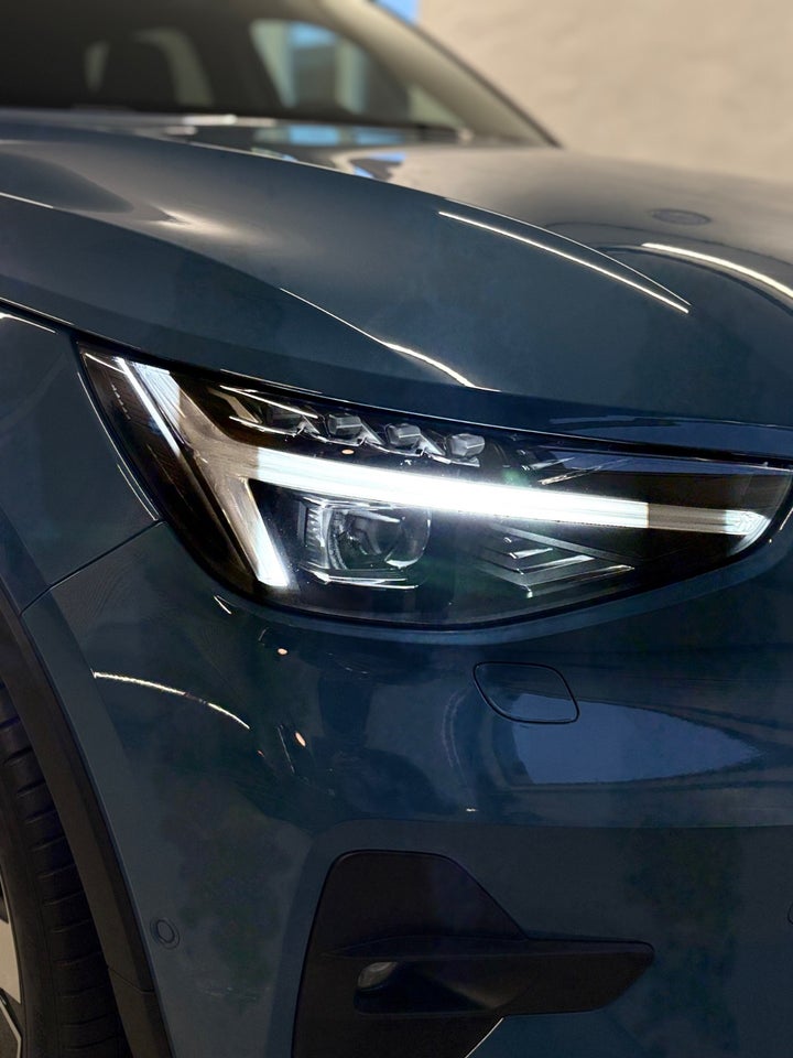 Volvo EX40 Extended Range Core 5d