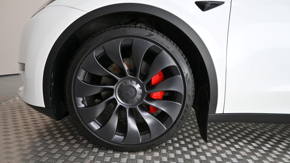 Tesla Model Y Performance AWD 5d