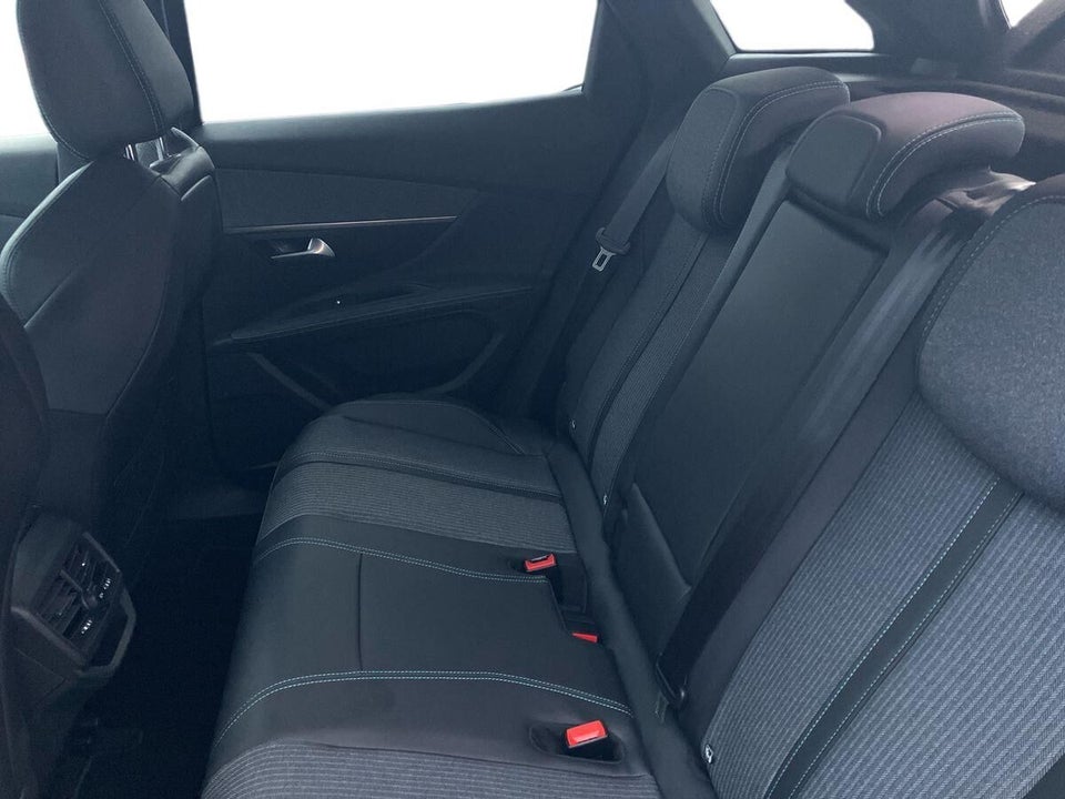 Peugeot 3008 1,6 Hybrid Allure EAT8 5d