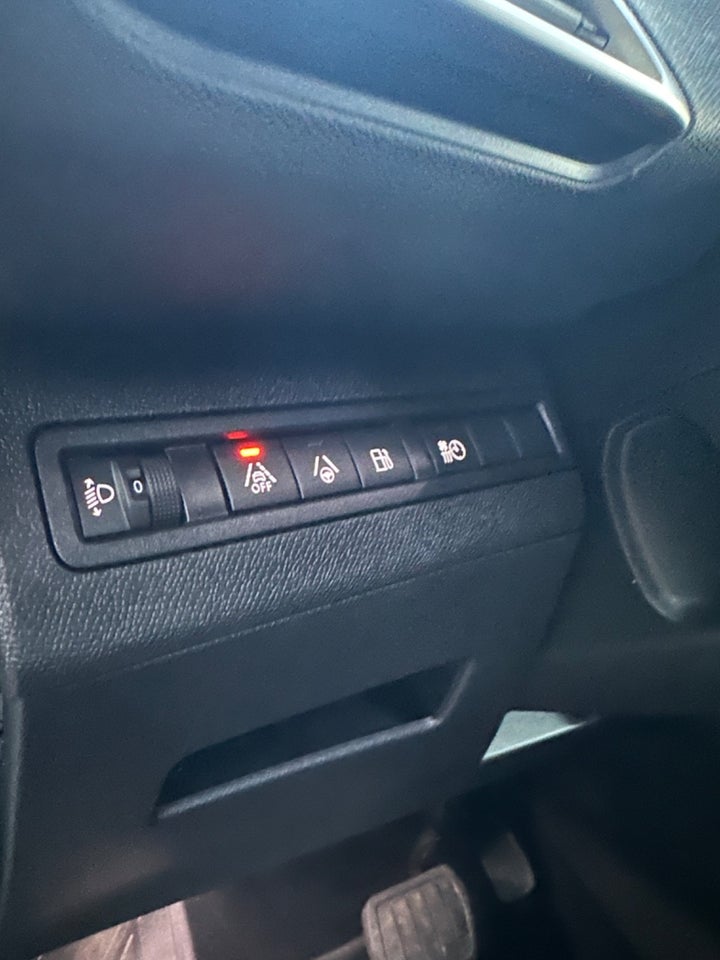 Peugeot 3008 1,6 Hybrid First Selection EAT8 5d