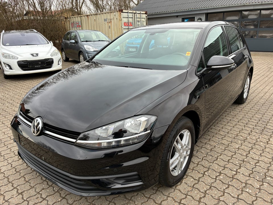VW Golf VII 1,0 TSi 85 Trendline 5d