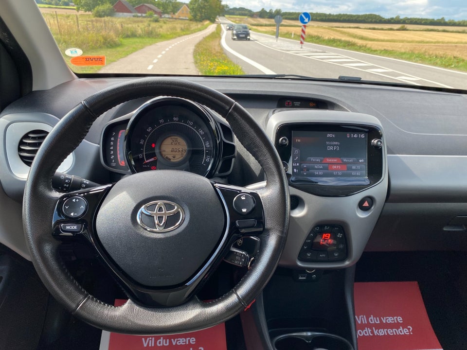Toyota Aygo 1,0 VVT-i x-press 5d