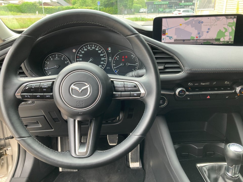 Mazda 3 2,0 e-SkyActiv-G 150 Exclusive-Line 4d