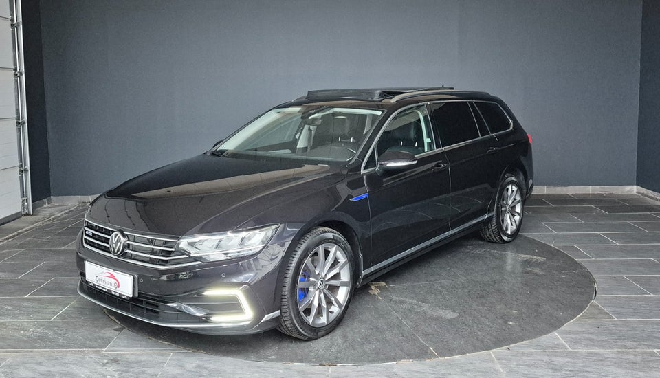 VW Passat 1,4 GTE High Variant DSG 5d