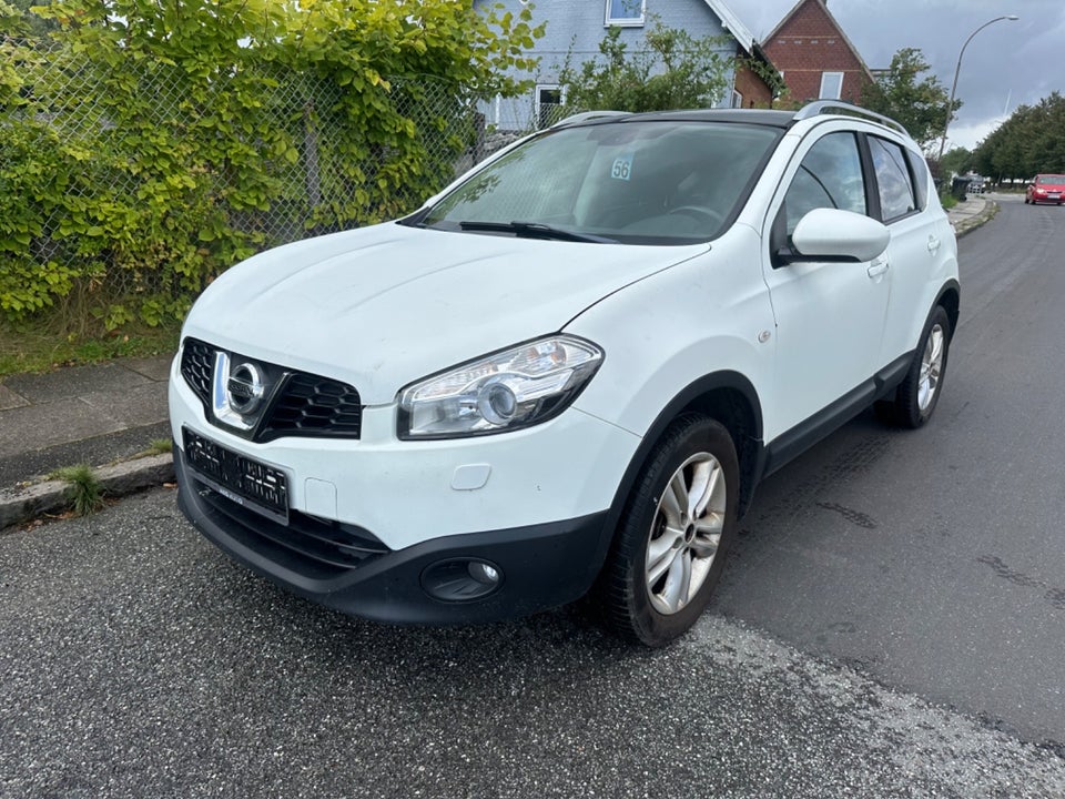 Nissan Qashqai 1,5 dCi 110 Tekna 5d