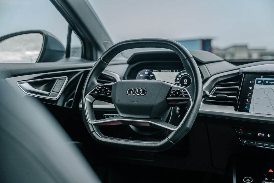 Audi Q4 e-tron 40 Advanced 5d