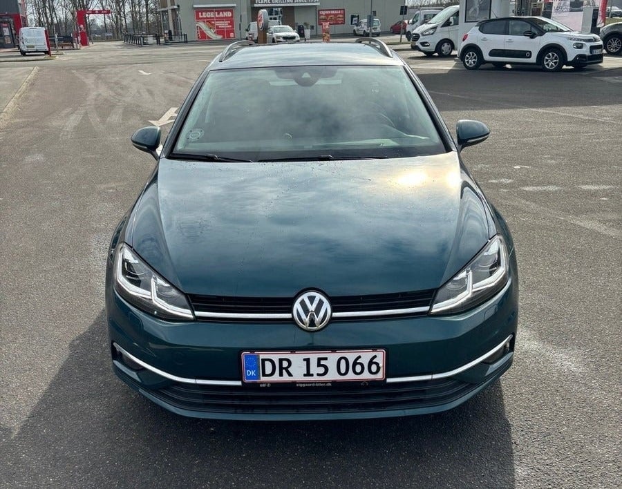 VW Golf VII 2,0 TDi 150 Highline Variant DSG 5d