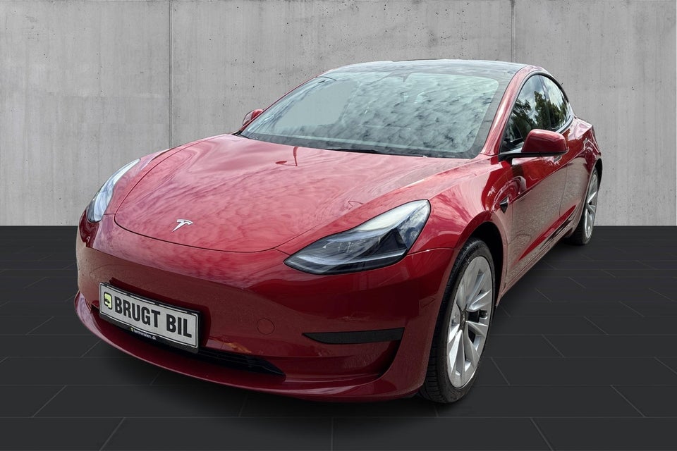 Tesla Model 3 Standard Range+ RWD 4d