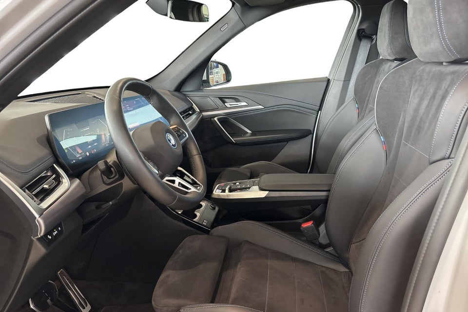 BMW iX1 eDrive20 M-Sport 5d