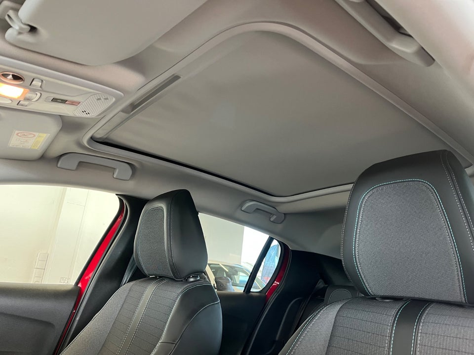 Peugeot 208 1,2 PureTech 100 Allure Sky EAT8 5d