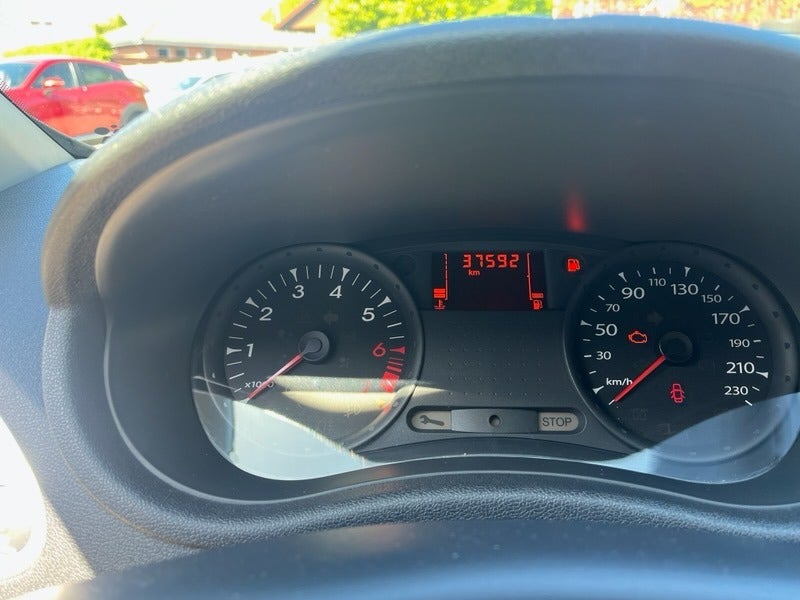 Renault Clio III 1,2 16V Authentique 5d