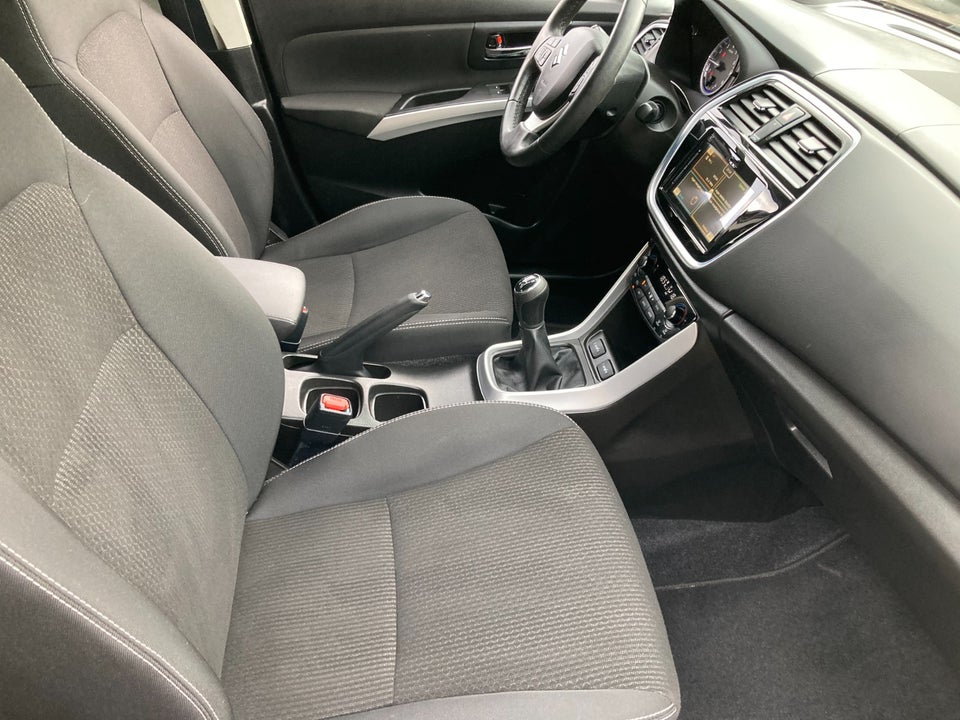 Suzuki S-Cross 1,0 Boosterjet Active 5d