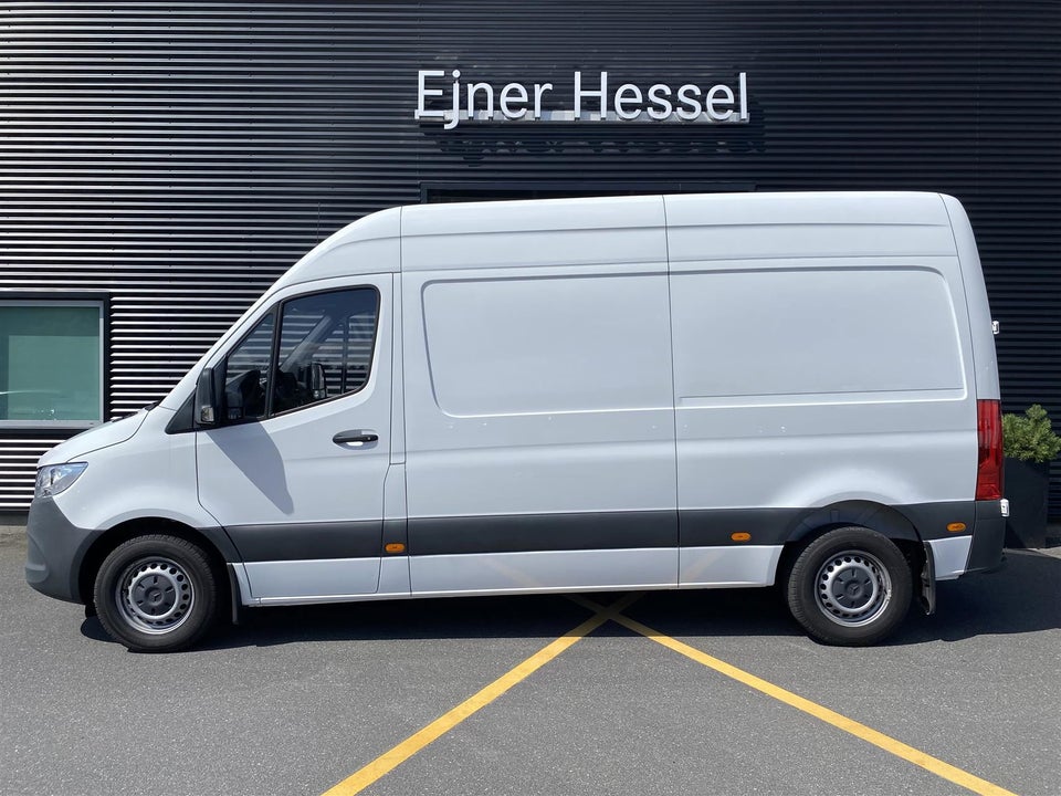 Mercedes Sprinter 215 2,0 CDi A2 Kassevogn aut. FWD