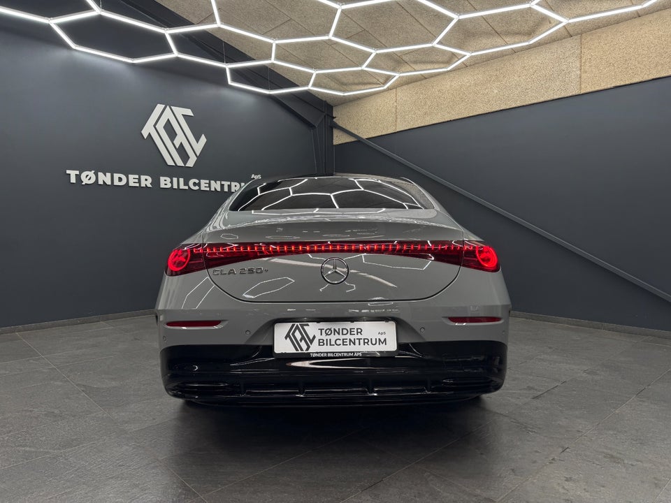 Mercedes CLA250+ electric AMG Line 4d