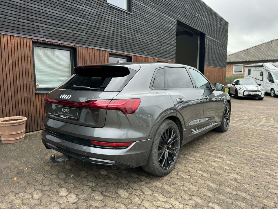 Audi e-tron 55 S-line quattro 5d
