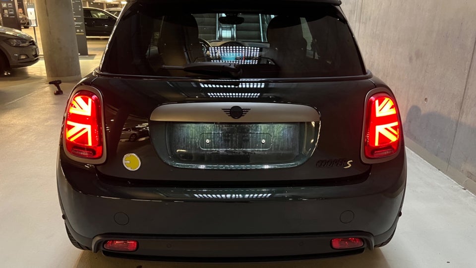 MINI Cooper SE Resolute Edition 3d