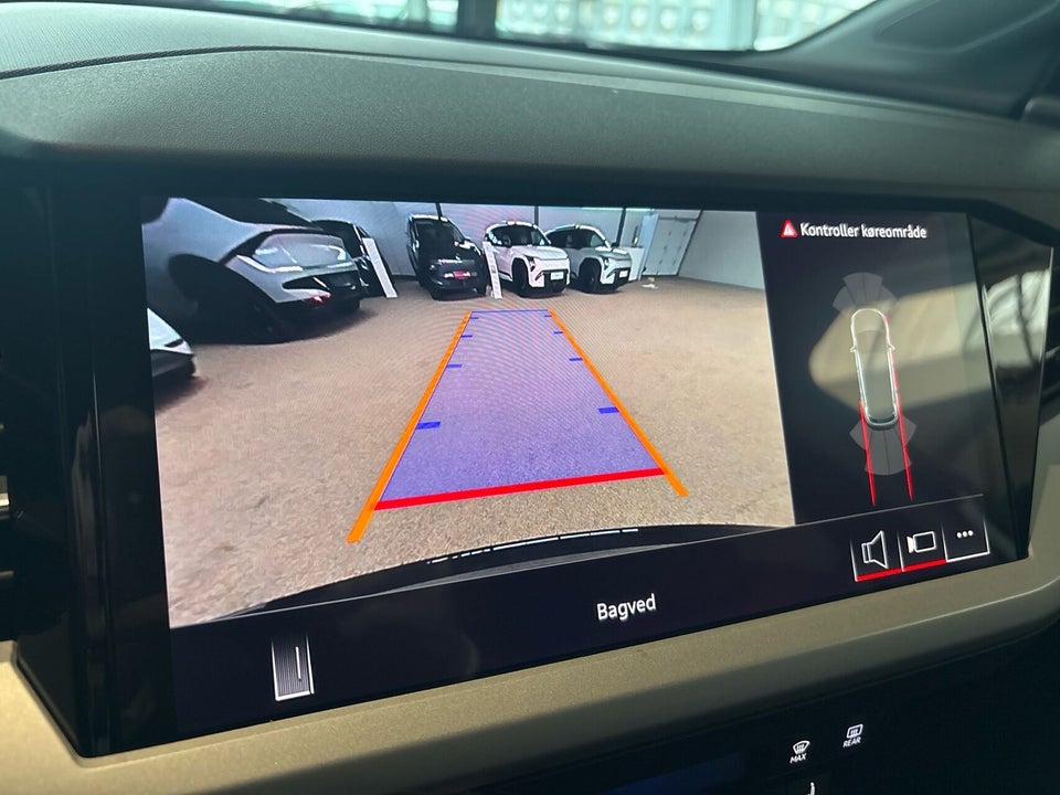 Audi Q4 e-tron 45 Progress 5d