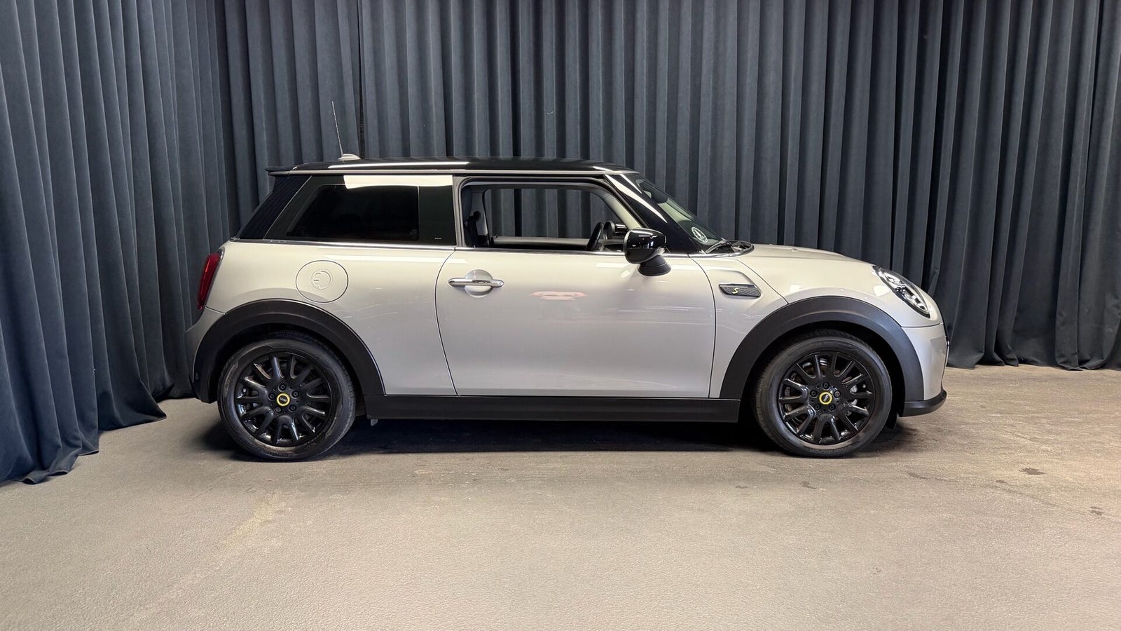 MINI Cooper SE Edition Premium 3d