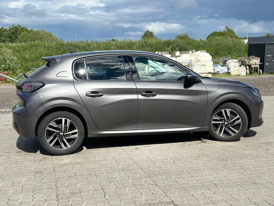 Peugeot 208 1,5 BlueHDi 100 Allure Sky 5d