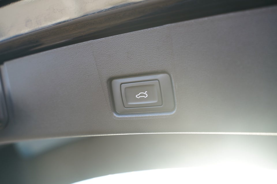 Audi Q4 e-tron 40 S-line Sportback 5d