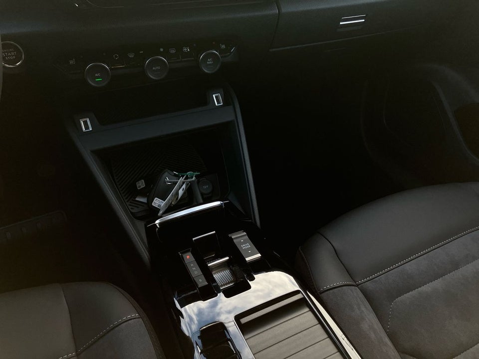 Citroën ë-C4 X 50 Ë-Series 4d