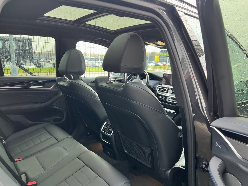 BMW iX3 Charged Plus M-Sport 5d