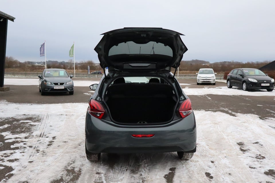 Peugeot 208 1,6 BlueHDi 100 Allure 5d