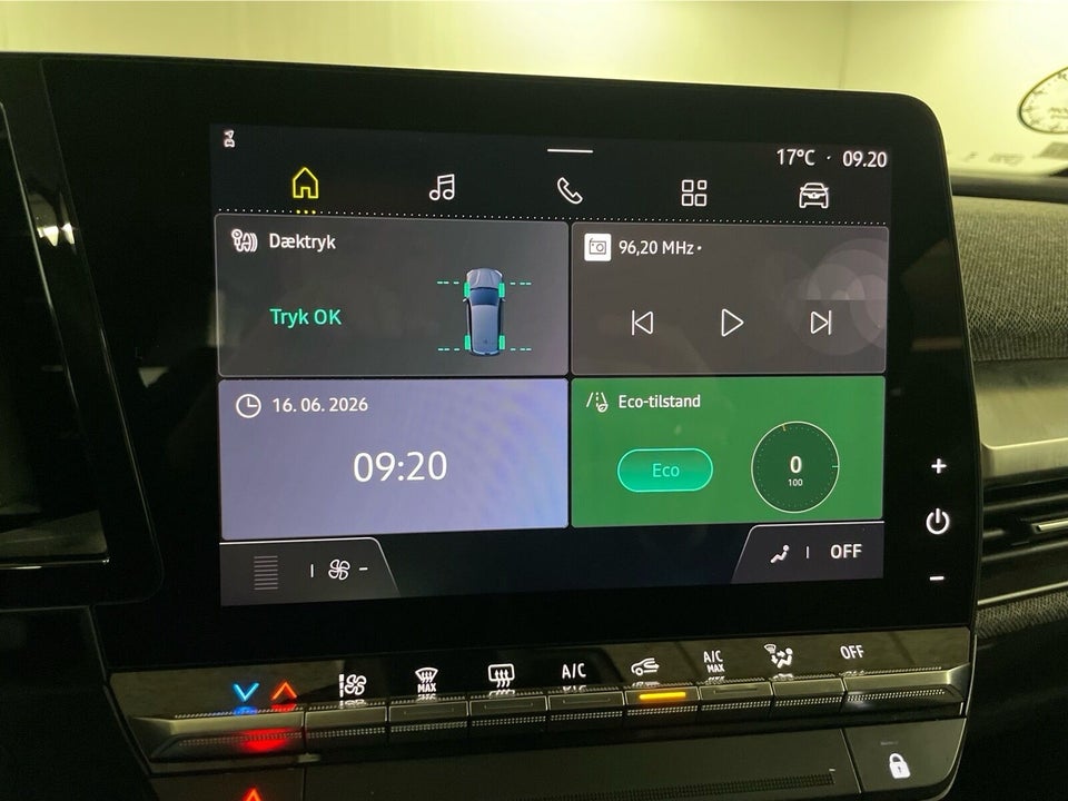 Renault Megane E-Tech 40 Equilibre 5d