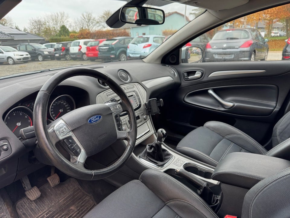 Ford Mondeo 2,0 Ambiente stc. 5d