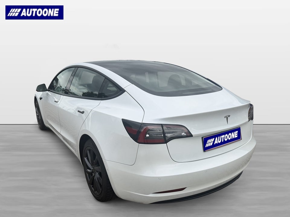 Tesla Model 3 Standard Range+ RWD 4d