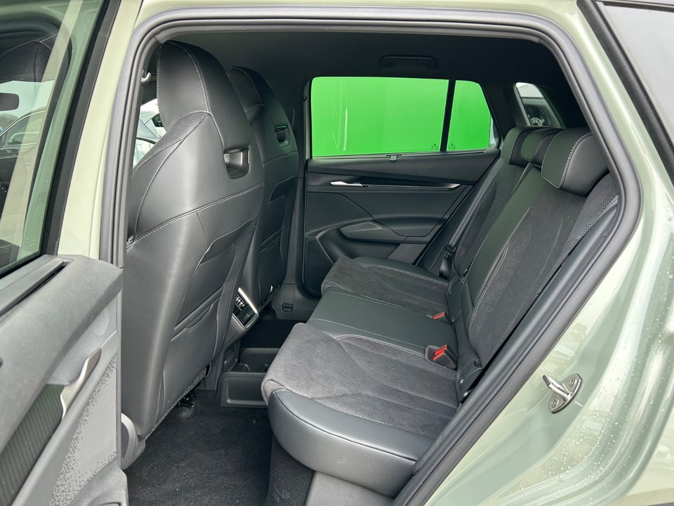 Skoda Elroq 60 iV Sportline 5d