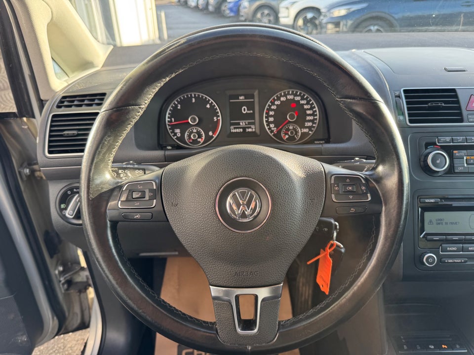 VW Touran 1,6 TDi 105 Comfortline BMT Van 5d