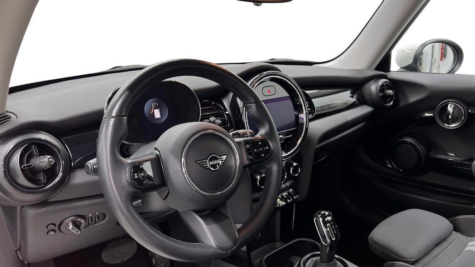 MINI Cooper SE Essential 3d