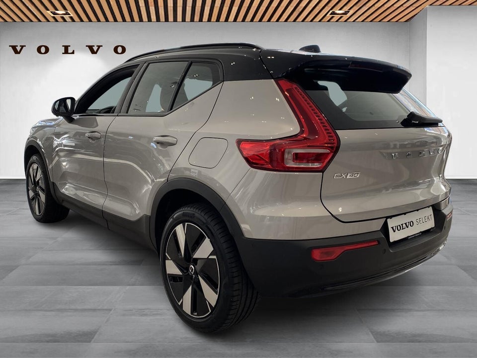 Volvo EX40 Twin Performance Plus 5d