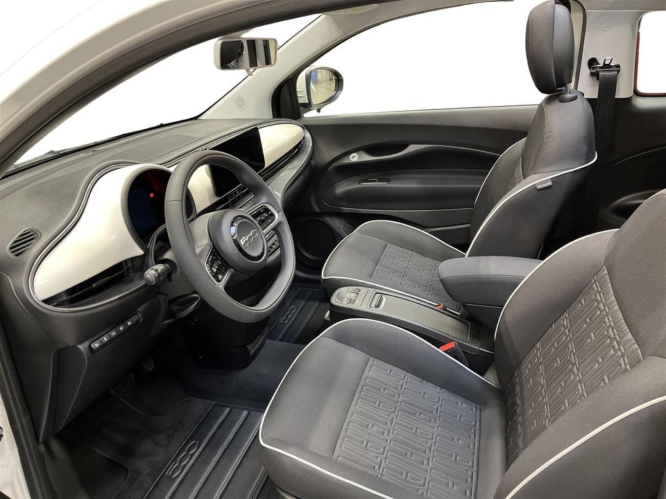 Fiat 500e 42 Icon Cabrio 2d