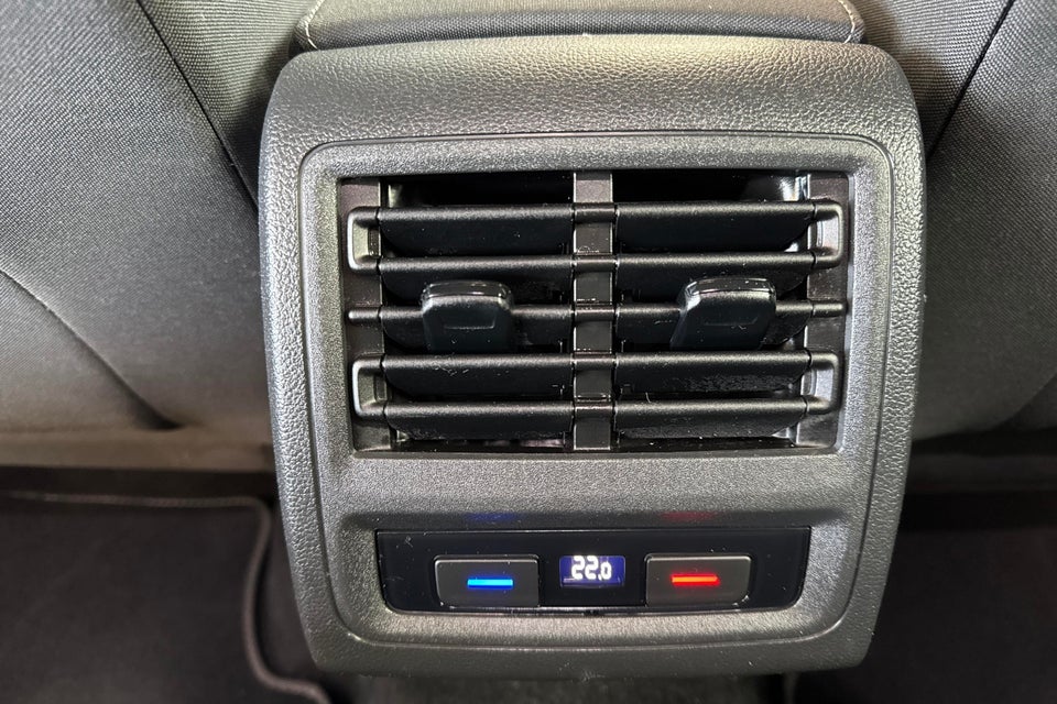 VW Golf VIII 1,4 eHybrid DSG 5d