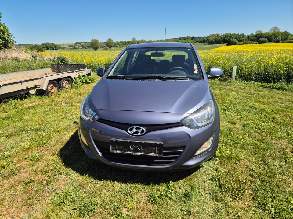 Hyundai i20 1,4 Classic 5d