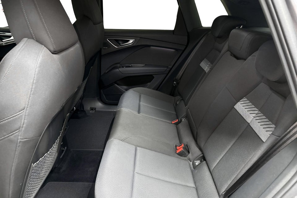 Audi Q4 e-tron 40 Attitude 5d