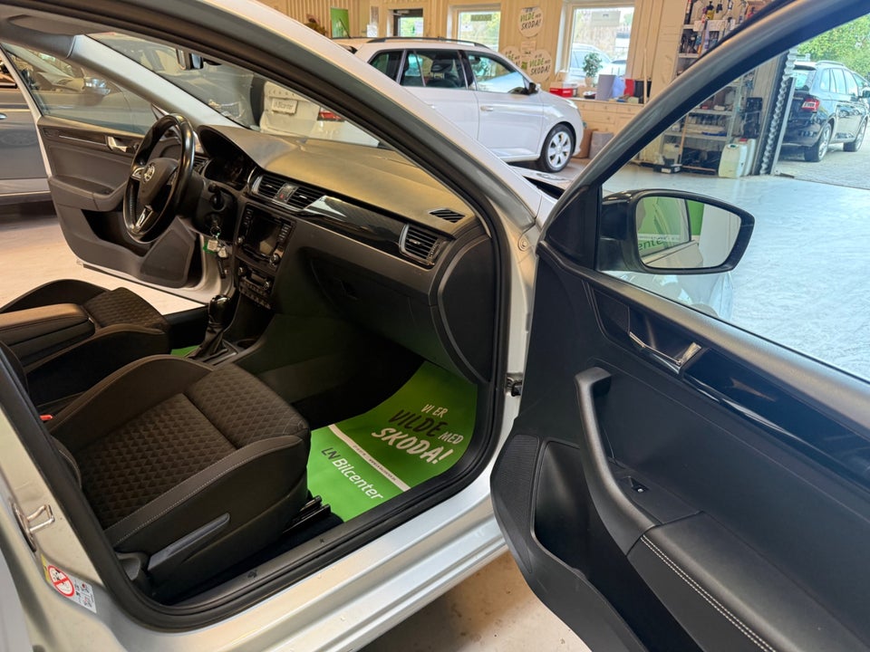 Skoda Rapid 1,4 TSi 125 Ambition Spaceback DSG 5d