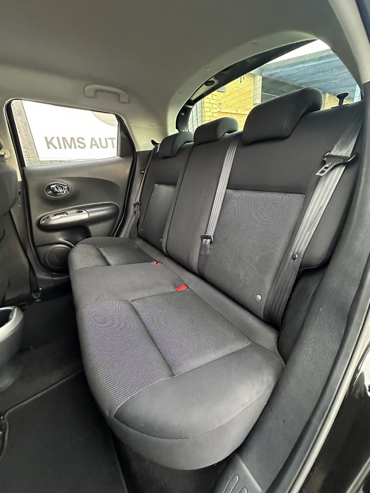 Nissan Juke 1,6 Acenta CVT 5d