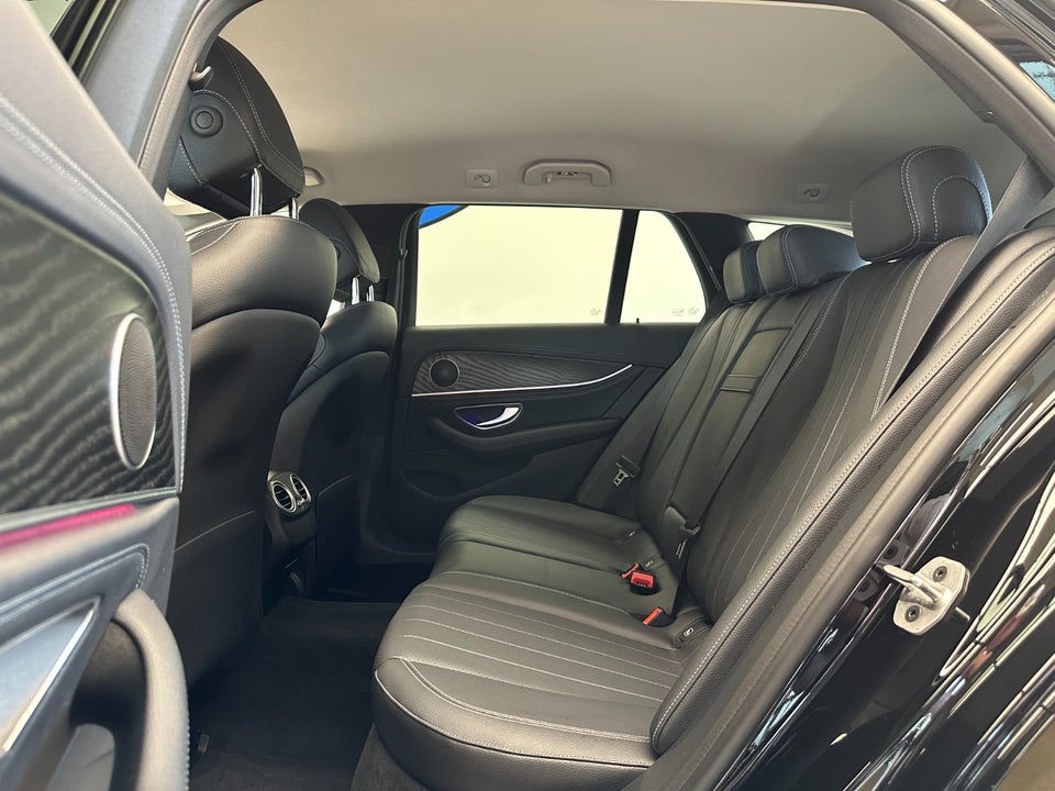 Mercedes E300 de 2,0 stc. aut. 4Matic 5d